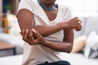 Elbow Pain and How Chiropractic Care